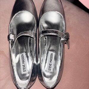 Steve Madden Metallic Silver Mary Jane Flats